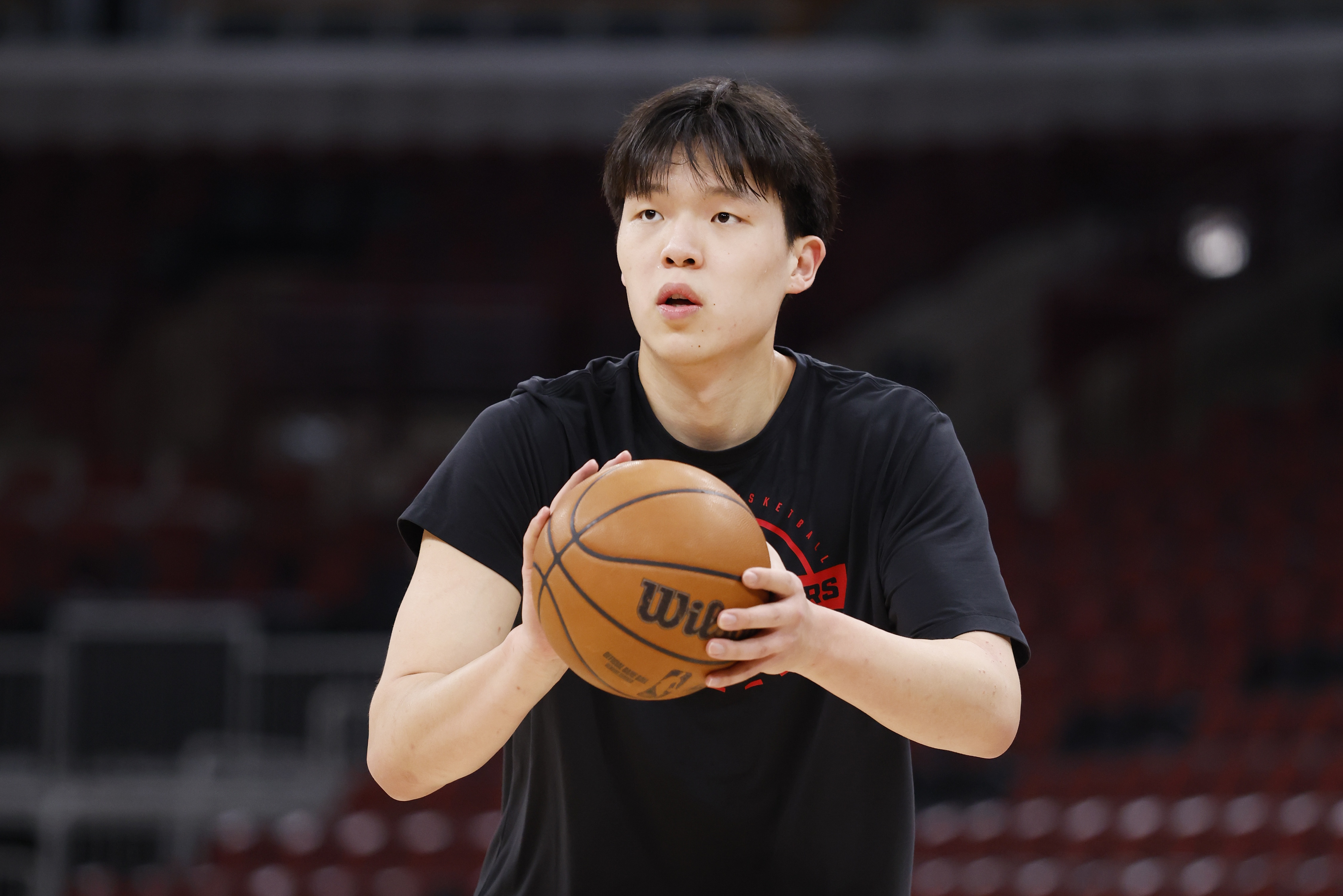楊瀚森季后賽4場合計4分03秒 三分2中0僅1籃板