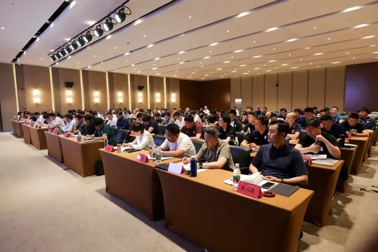 中足聯(lián)財務監(jiān)管新政方向：指定銀行直管球員工資賬戶