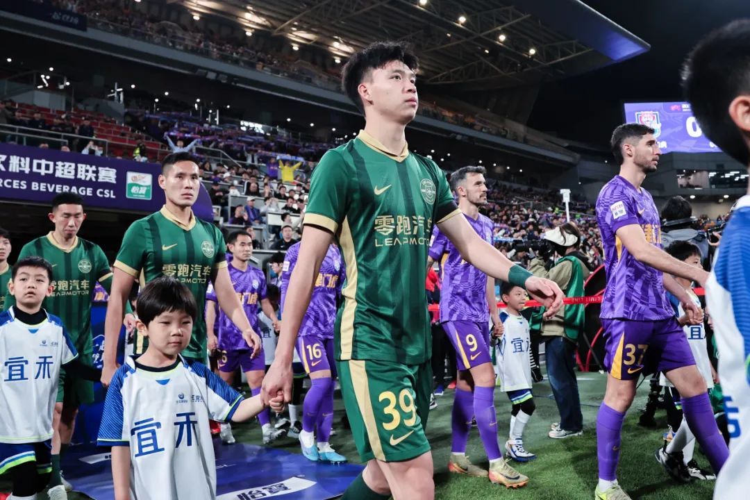 浙江綠城客場0-2負(fù)天津 盧卡斯烏龍+失點(diǎn) 一周內(nèi)連遭重創(chuàng) 浙江綠城客場0-2負(fù)天津 盧卡斯烏龍+失點(diǎn) 一周內(nèi)連遭重創(chuàng)
